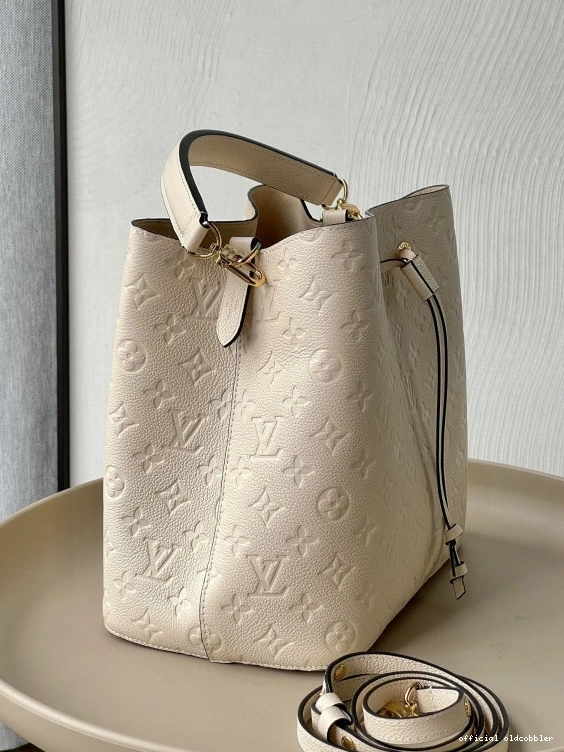 Official oldcobbler LOUIS NÉONOÉ VUITTON MM 0729